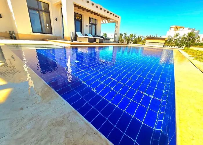 Stunning Private With Breathtaking Golf & Lagoon View *