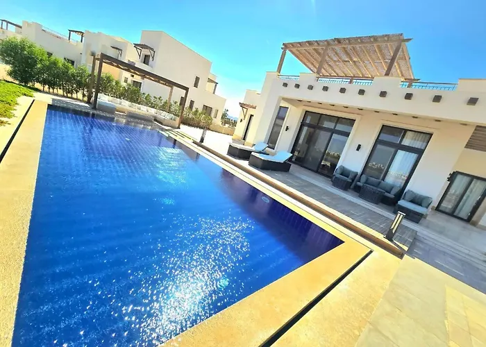 Stunning Private With Breathtaking Golf & Lagoon View