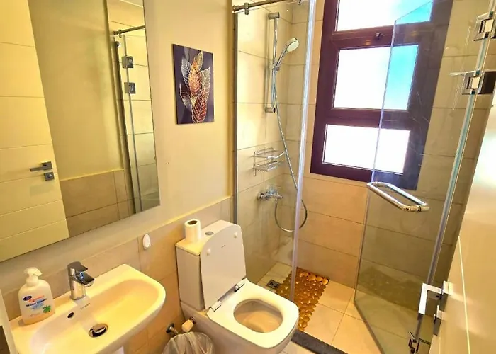 Stunning Private With Breathtaking Golf & Lagoon View Villa